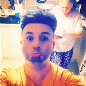 Meet your Posher, Leon